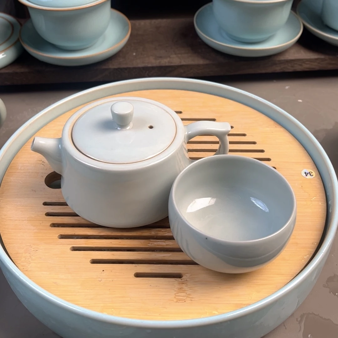 摆件陶瓷云雾白手工原矿微瑕