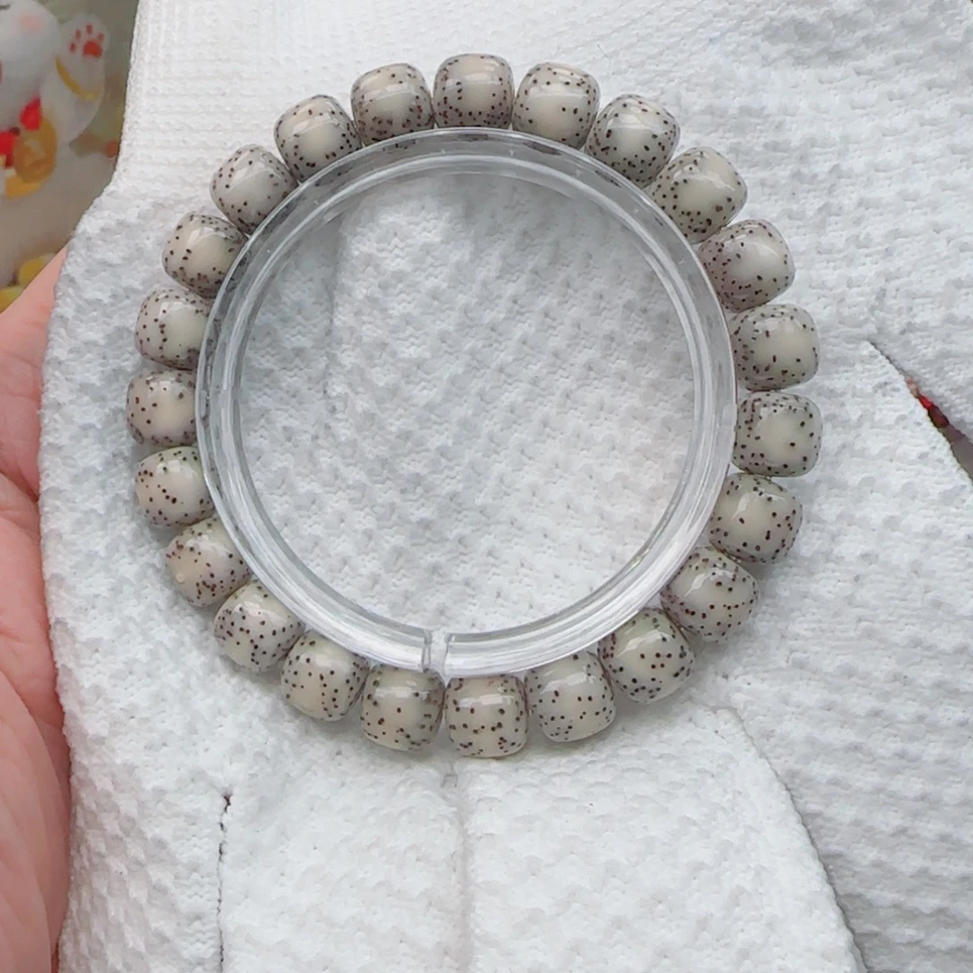 悠****星月菩提手串胶透果冻骨瓷白侧留白星稀10*9