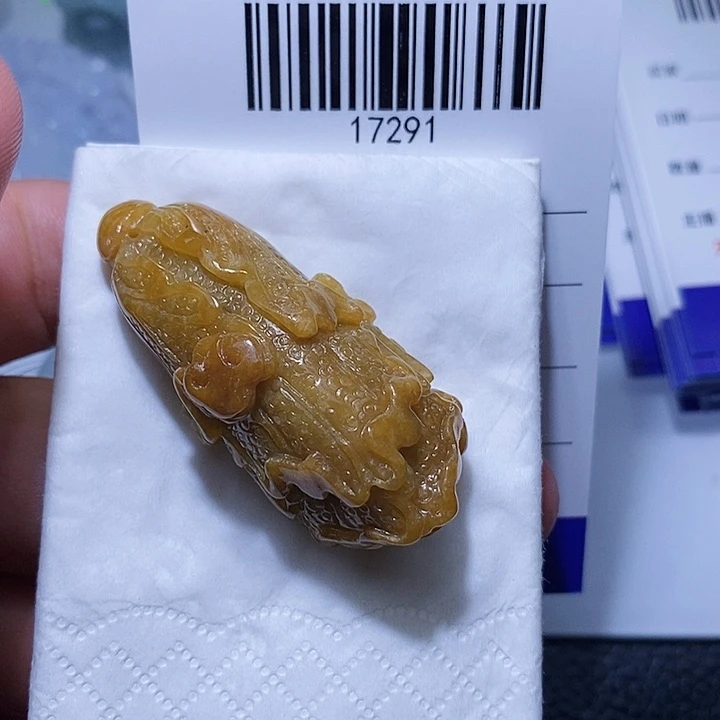眠***.翡翠未镶嵌颈饰天光墟翡翠市场现金代购