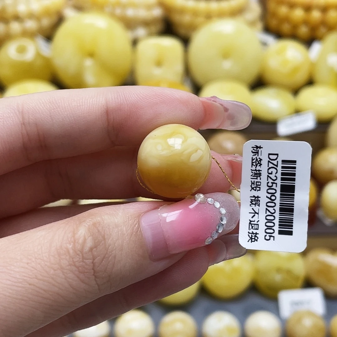 裸石琥珀未镶嵌16.5mm金白妖花圆珠瑕
