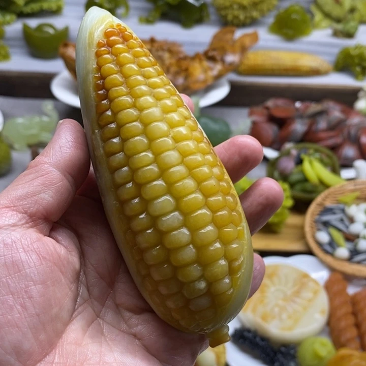 蛇纹石玉未镶嵌摆件