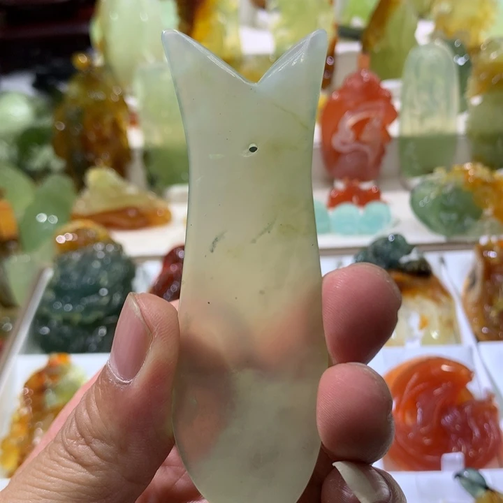 蛇纹石玉未镶嵌珠宝奇石