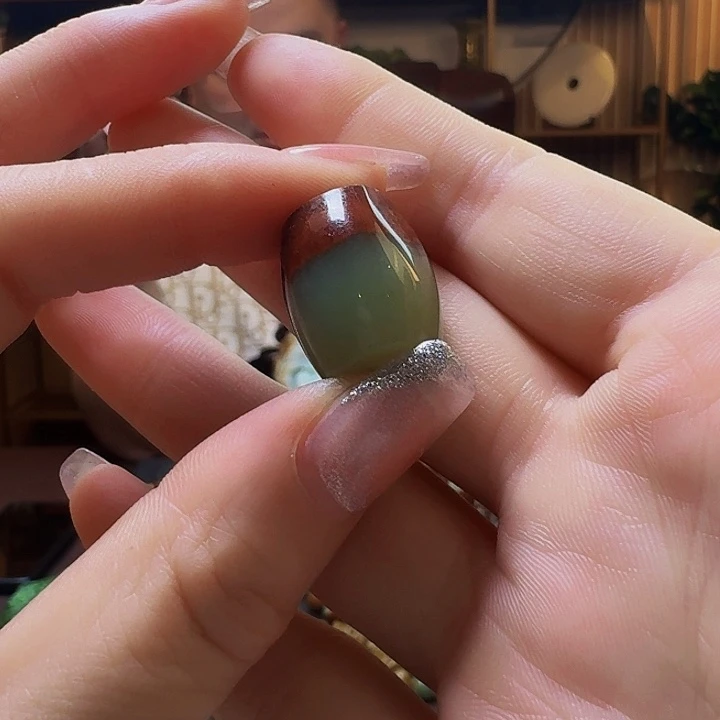 透闪石质玉手串未镶嵌，