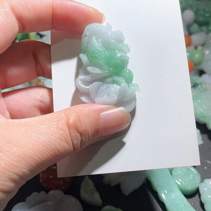 颈饰未镶嵌翡翠天