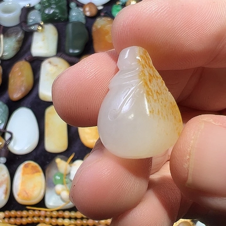 随***愿和田玉未镶嵌吊坠(不含链)