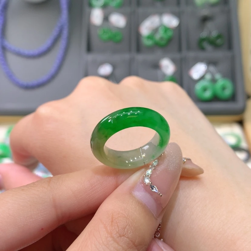 【闪购商品】翡翠戒指未镶嵌11-12号冰黄加绿