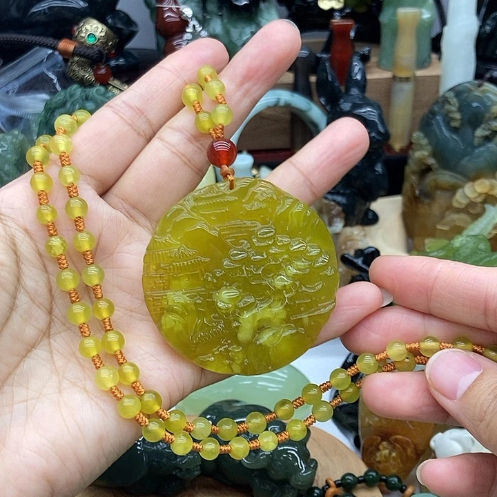 岫玉未镶嵌吊坠挂件