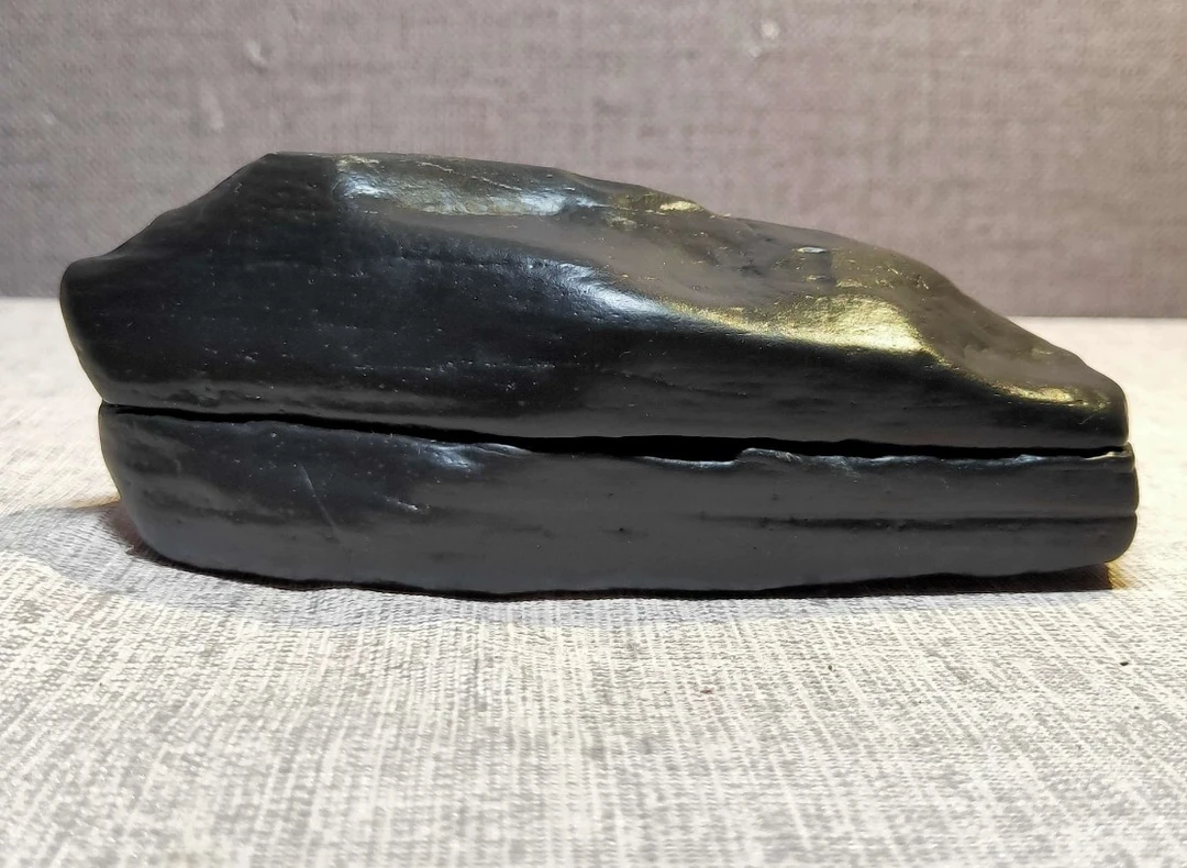 2号黑巧克老坑泥 对石一物一拍