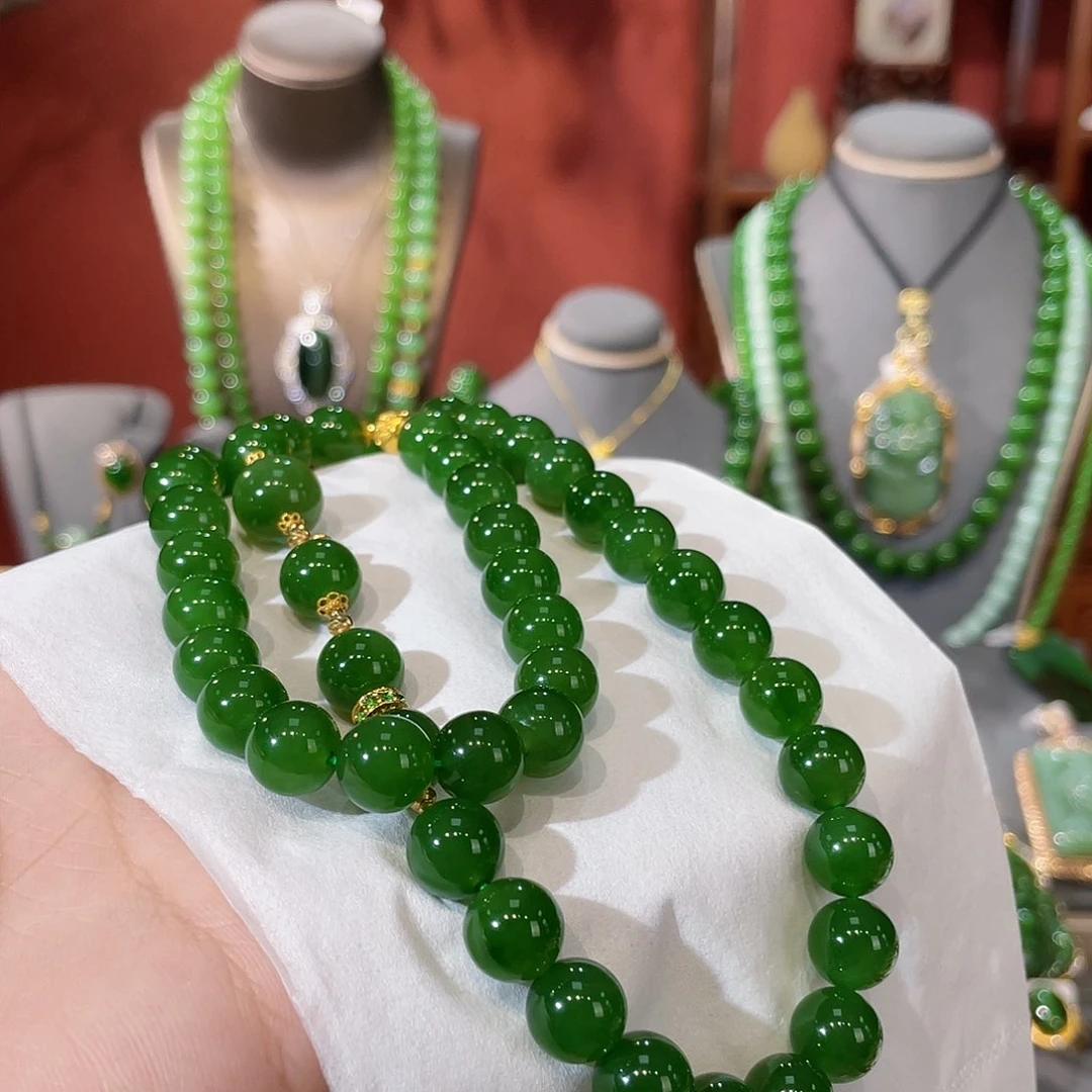 和田玉（碧玉）18K金镶嵌颈饰