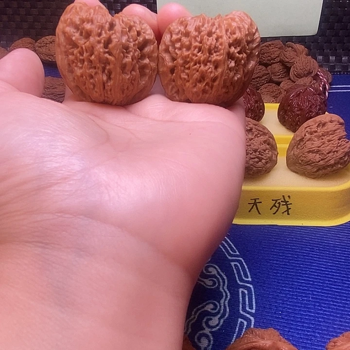 再***.南疆石天残40尺长