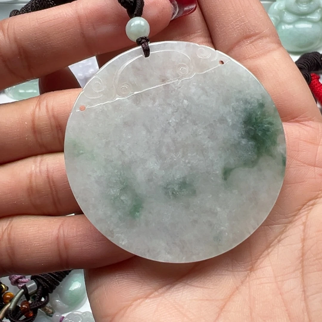 翡翠颈饰未镶嵌无事牌