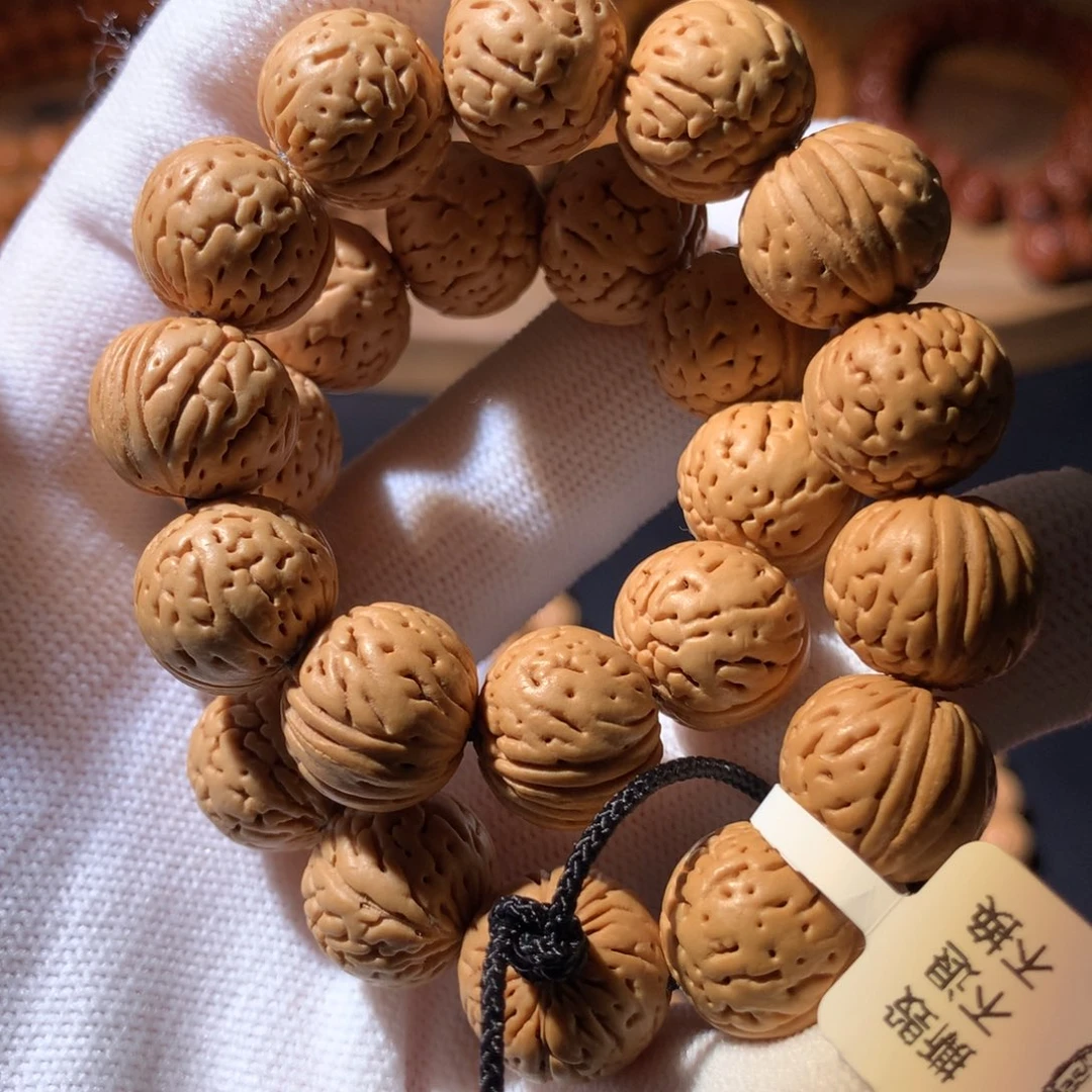 桃核手串放漏。野生14尺寸手持