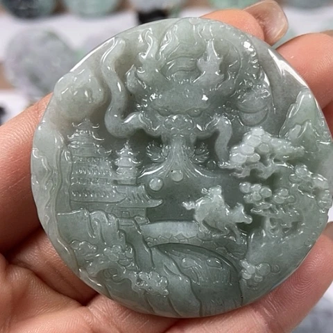 翡翠颈饰未镶嵌龙行天下福利