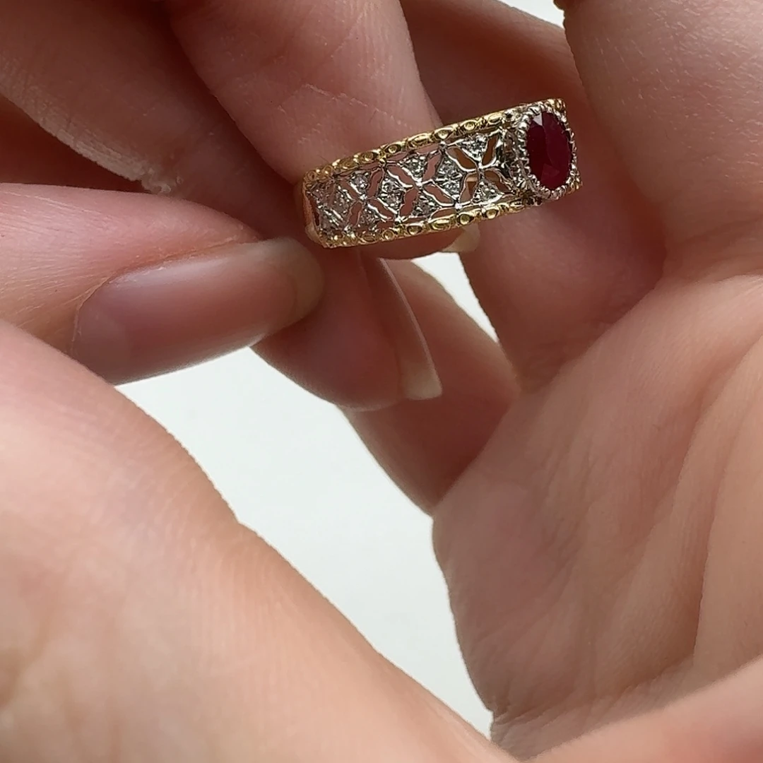 戒指18K金镶嵌红宝石