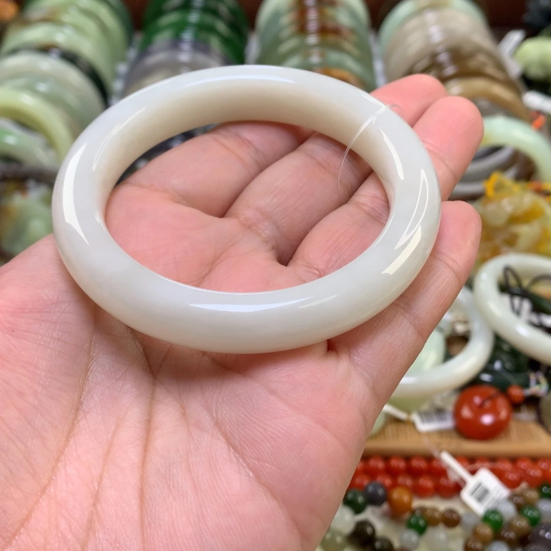 和田玉未镶嵌手镯56_57口径