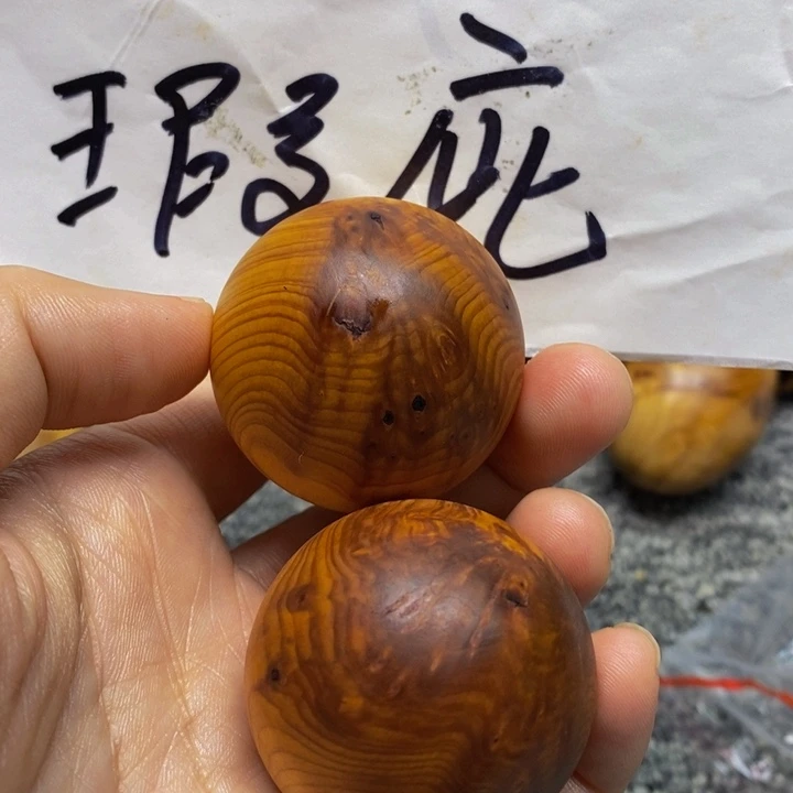 柏木（崖柏）瑕疵4