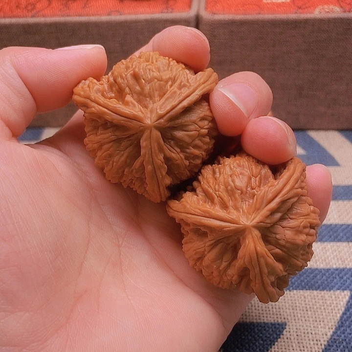 吊坠文玩核桃无*三棱