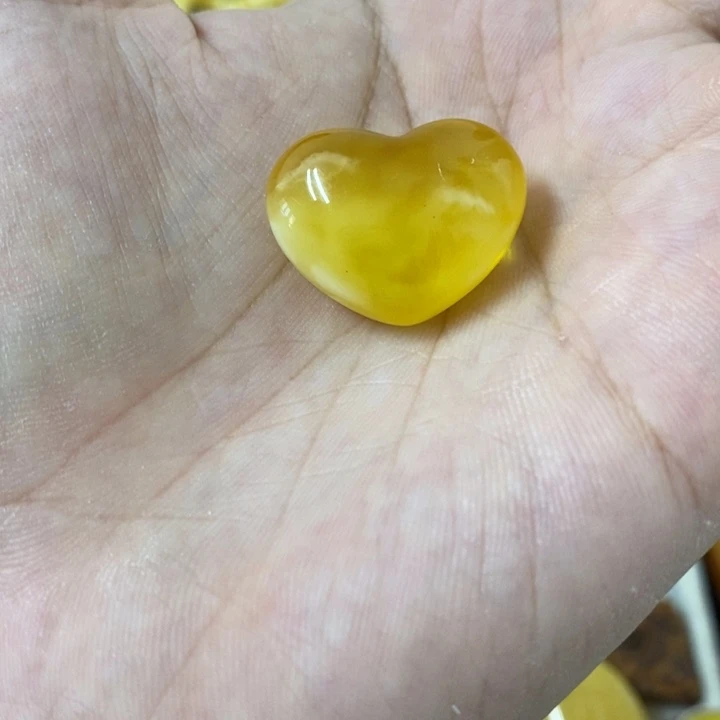 未镶嵌蜜蜡裸石吊坠