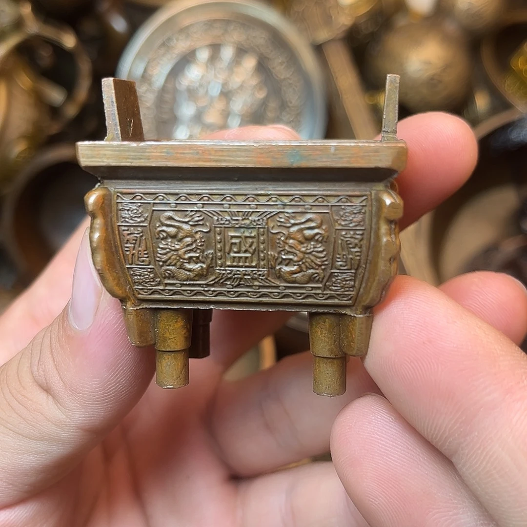 精美铜器工艺品等