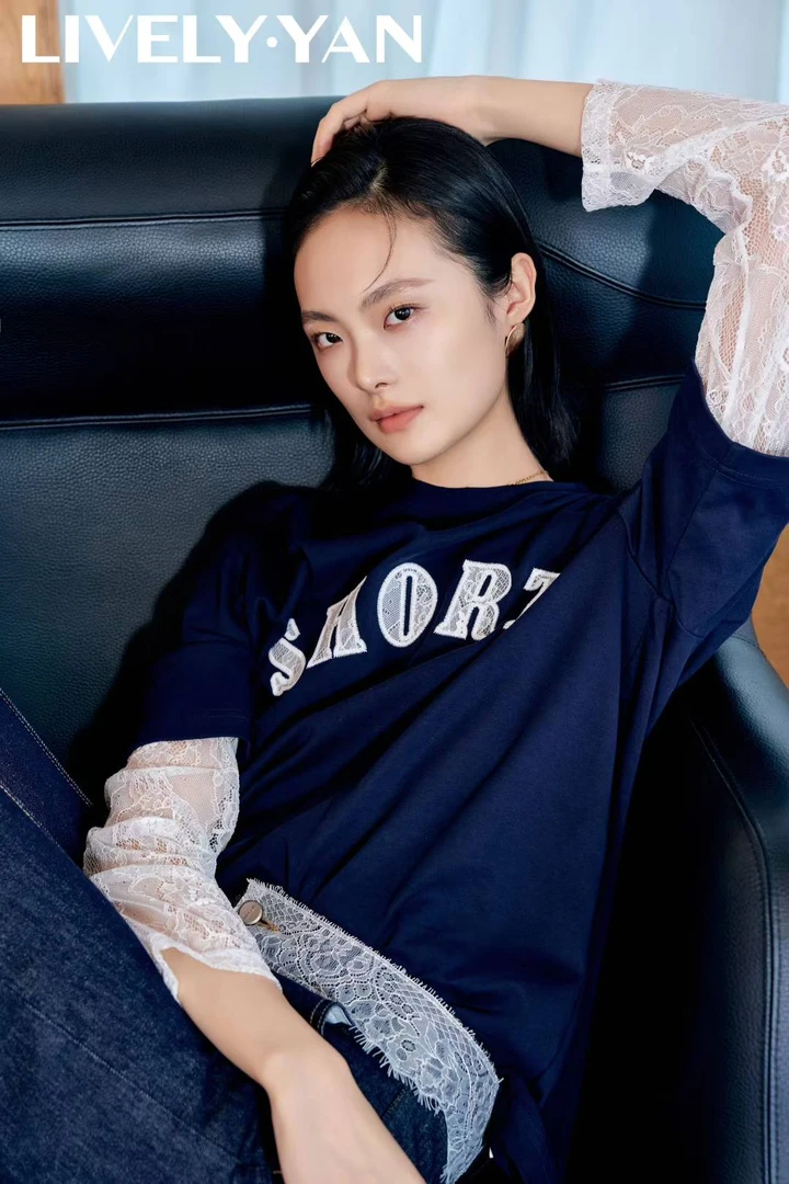 俪妍LIVELY YAN LY18032-94牛仔直筒裤