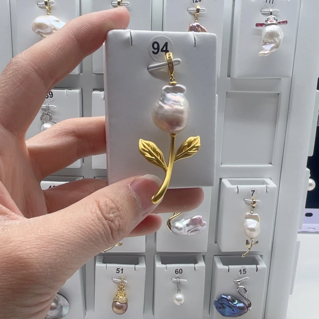 淡水珍珠颈饰合金