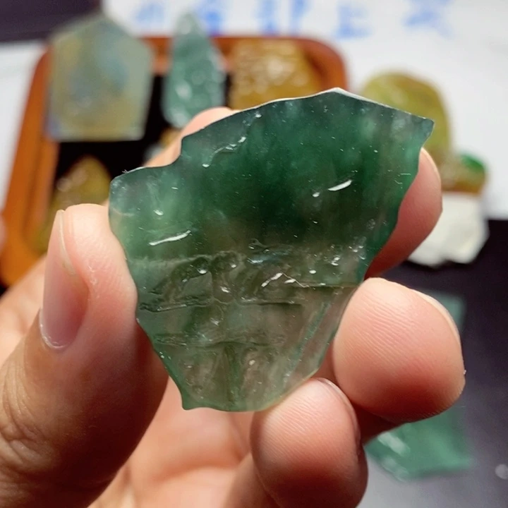 定制翡翠未镶嵌翡翠