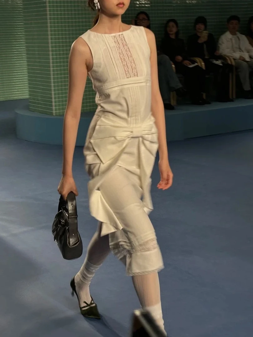 【lunan】虞书欣上身腰部蝴蝶结亚麻sst连衣裙