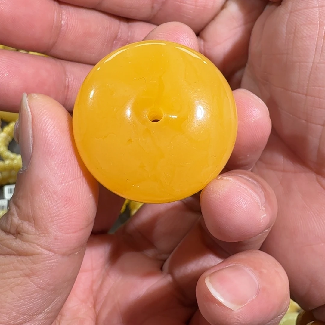 琥珀裸石未镶嵌35.8X17m焦皮蜡扣子14.5