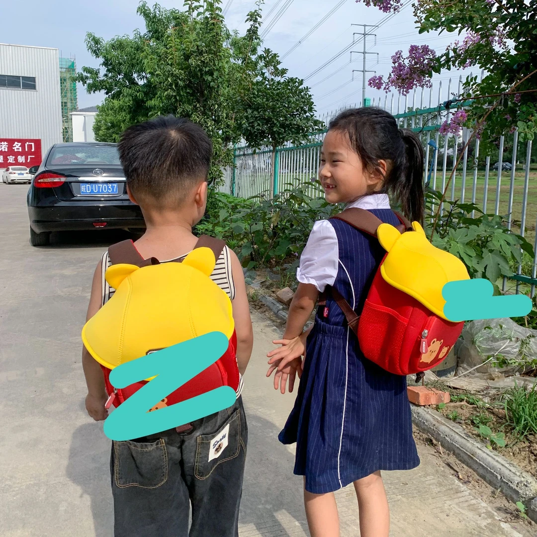 小熊蘑菇儿童2-5岁幼儿园入学大容量立体蘑菇背包