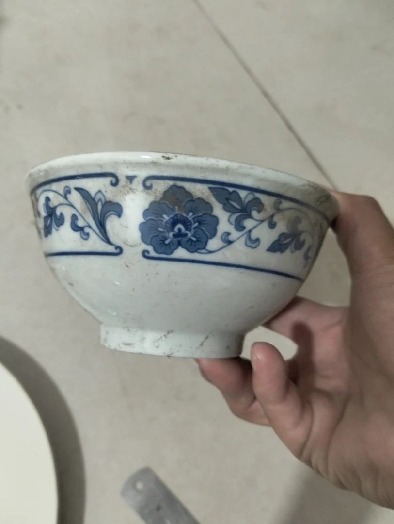 青花釉中彩小碗两个
