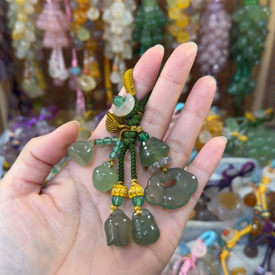 玛瑙/玉髓未镶嵌钥匙挂件