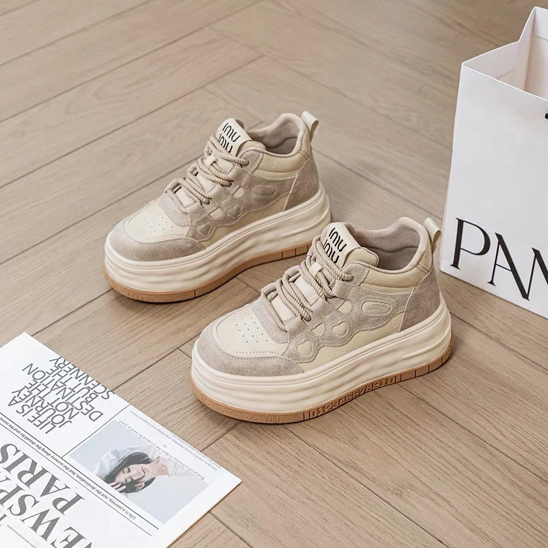 C1994 卡其色 时尚厚底圆头系带女休闲运动鞋  板鞋