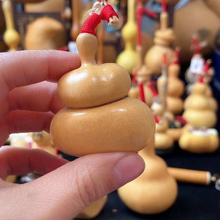 一****秋葫芦岛连山区、去往别人家走去