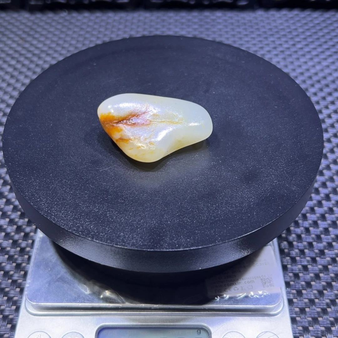 吊坠(不含链)未镶嵌和田玉（子料）30-25