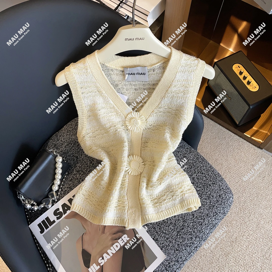 夏季新款法式立体花朵镂空针织显瘦百搭V领针织衫MAU1222