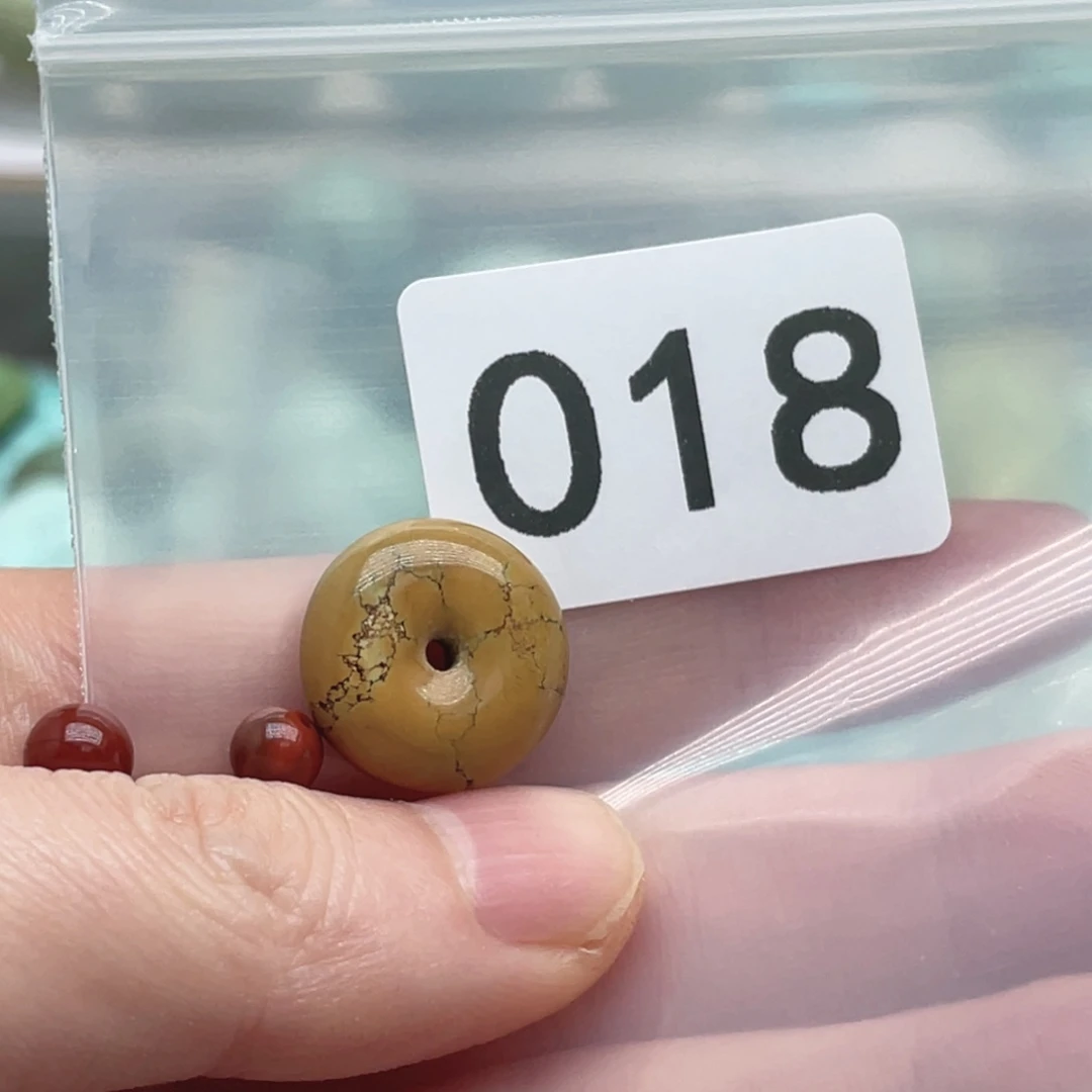 南红玛瑙未镶嵌珠宝奇石