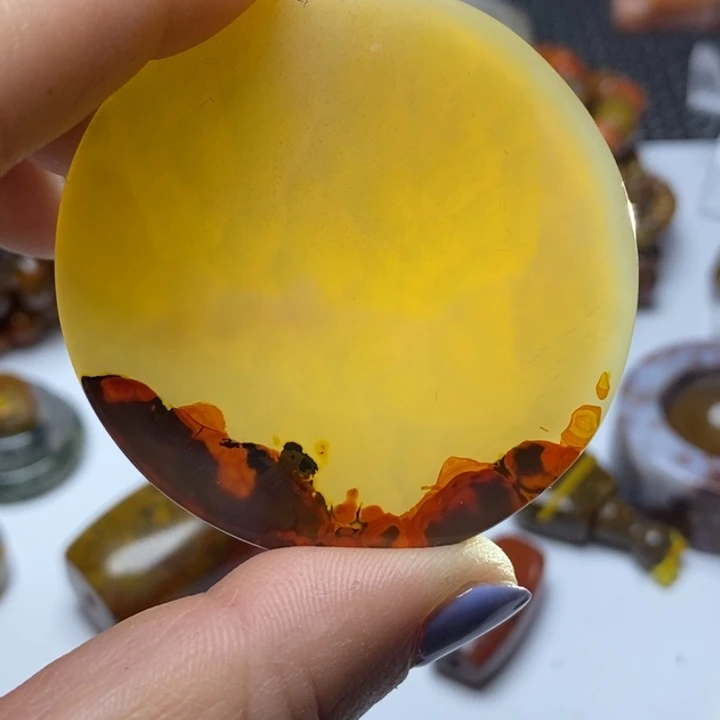 玛瑙/玉髓颈饰未镶嵌半****癫