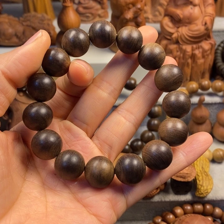 檀香木手串/手链老山檀奶香味1.5黑肉
