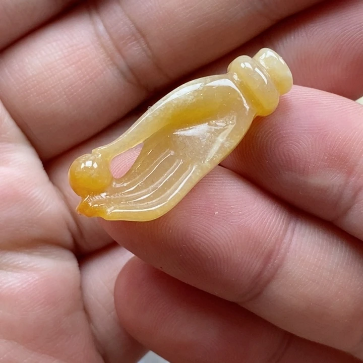 颈饰未镶嵌硅化珊瑚(珊瑚玉)小