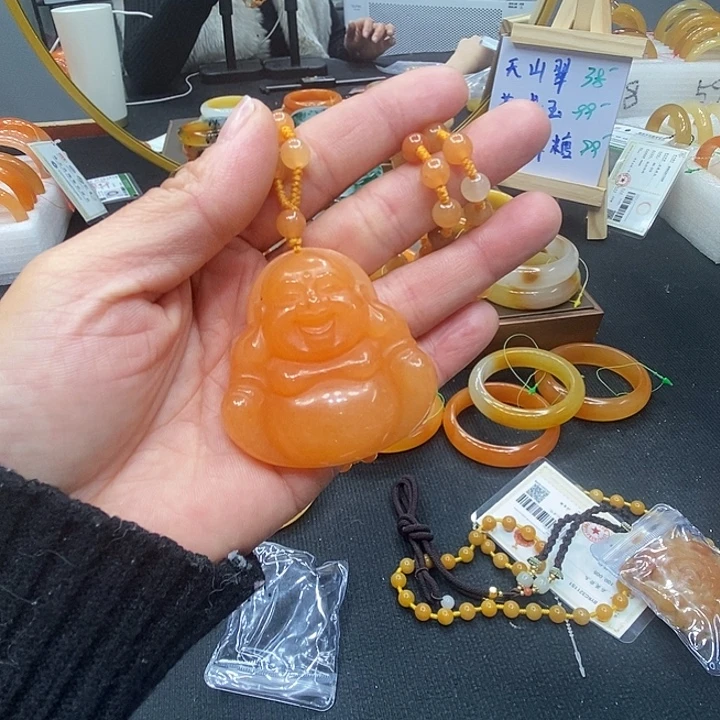 石英质玉（黄龙玉）未镶嵌手镯