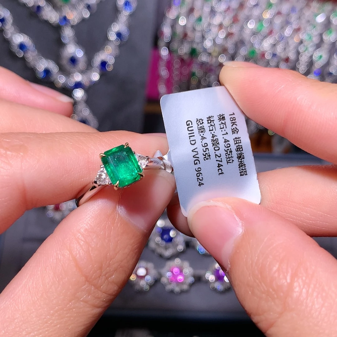 【闪购商品】祖母绿戒指18K金镶嵌