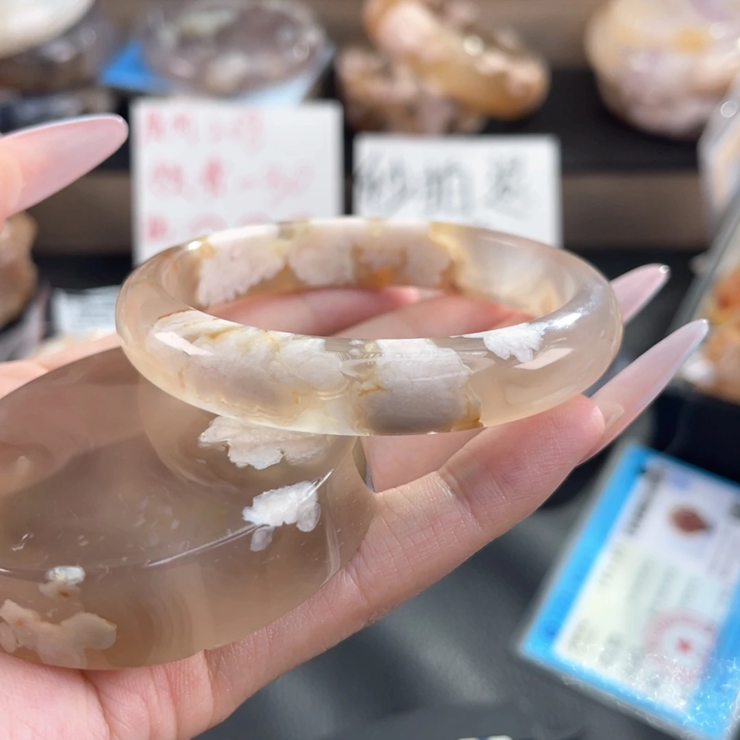 石英质玉未镶嵌手镯58