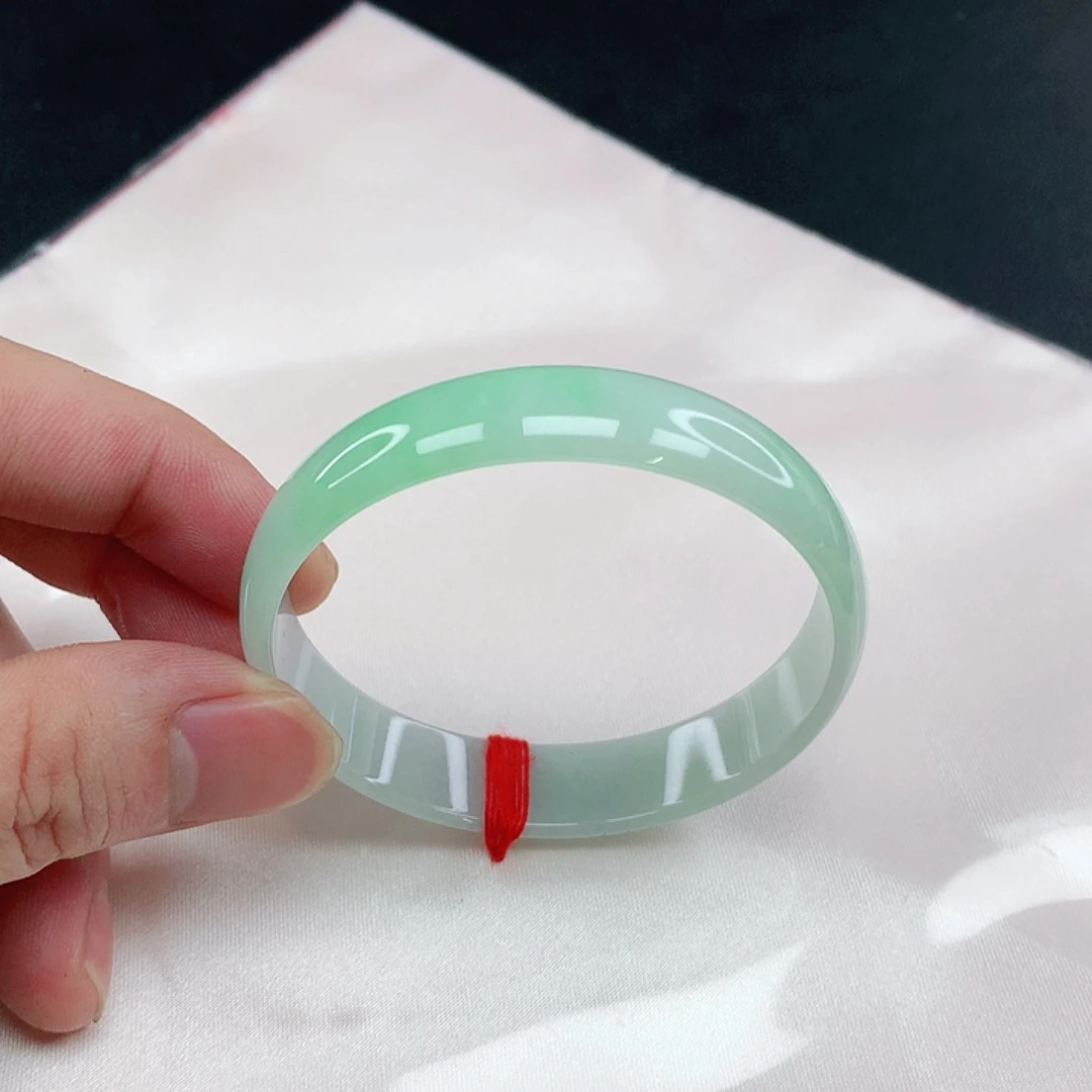 翡翠手镯未镶嵌圈53。1203完美