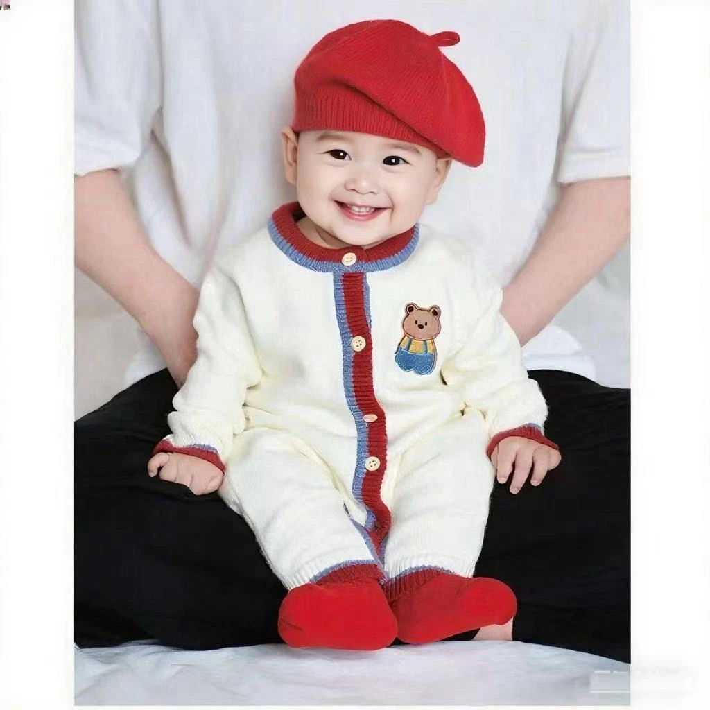 连体衣秋款毛衣针织时尚宝宝薄绒哈衣外出服秋冬小熊刺绣爬爬服