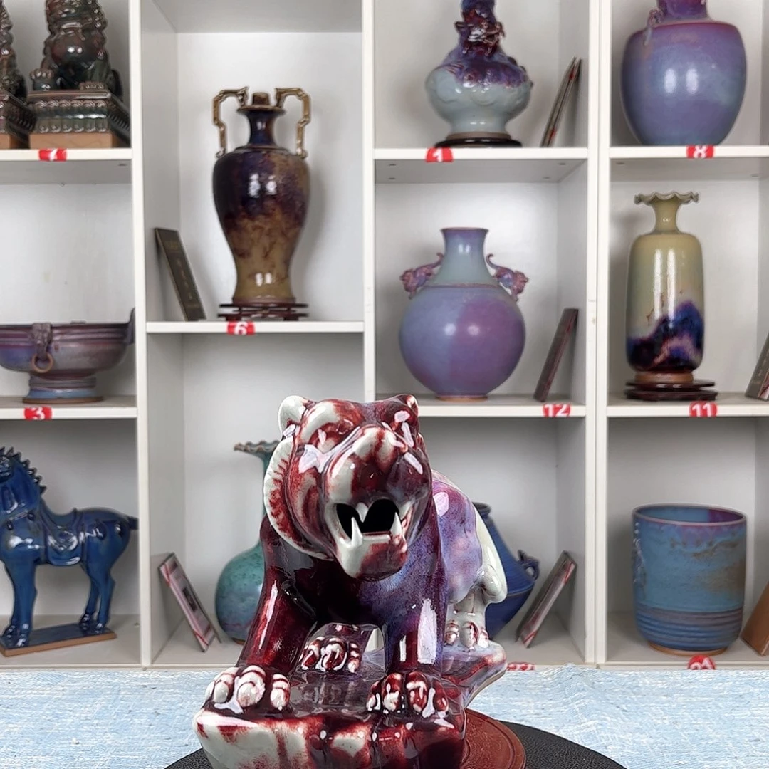 瓷片用****1摆件上山虎摆件