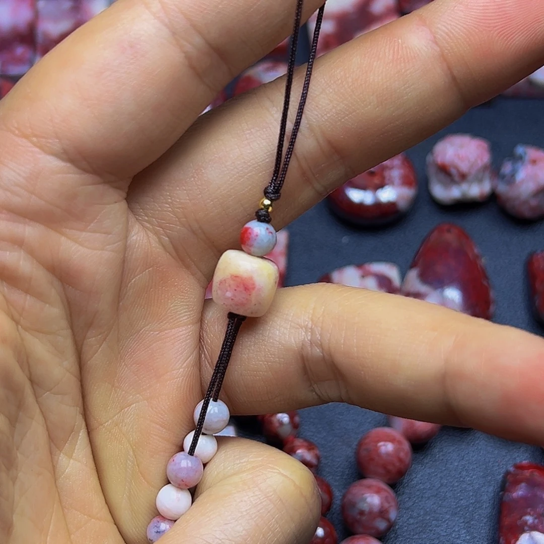 天然辰砂朱砂吊坠