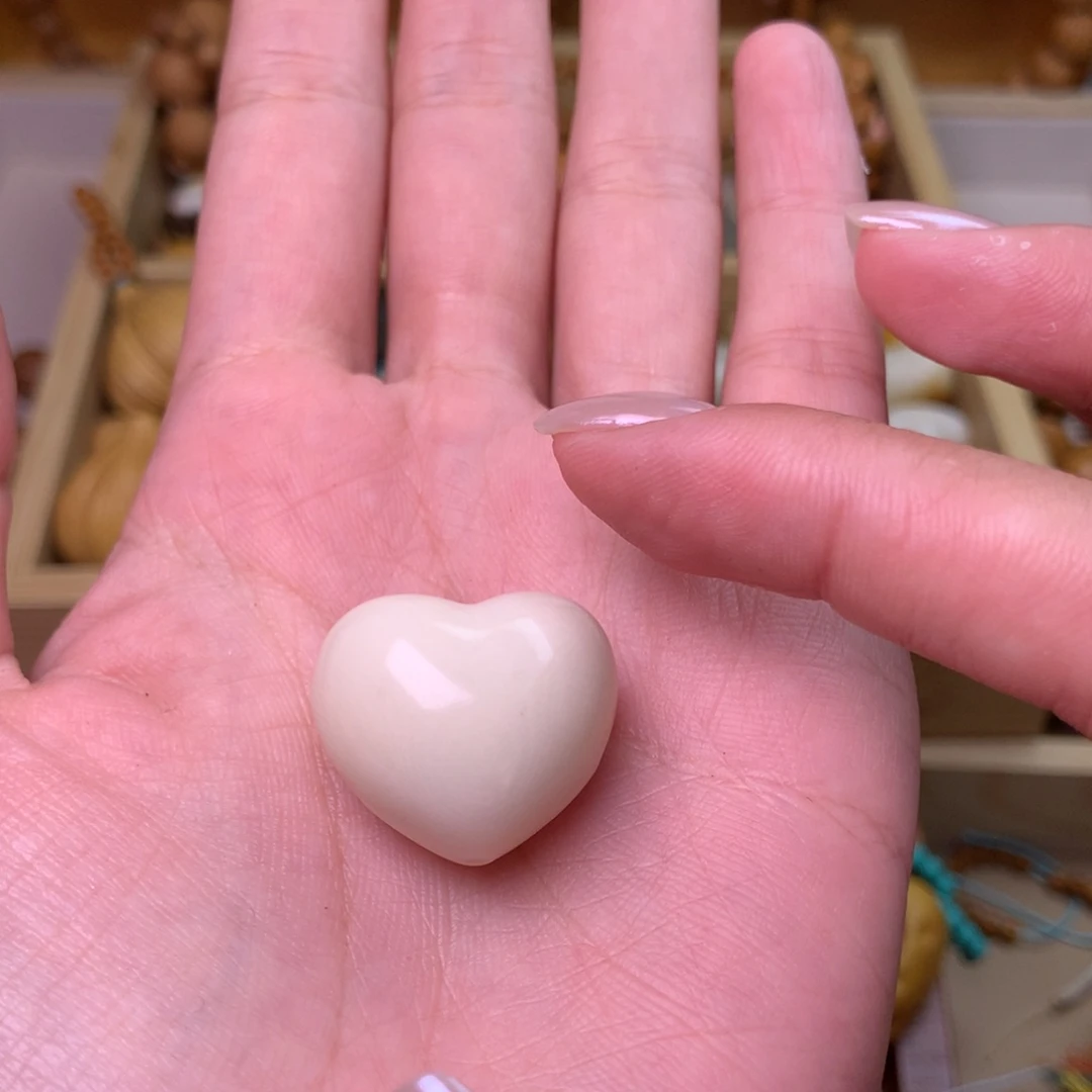 M***音猴头核桃手串爱心