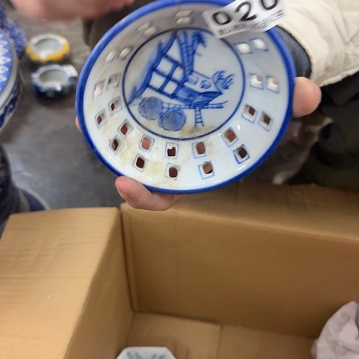 陶陶瓷，默认微瑕，介意勿拍。