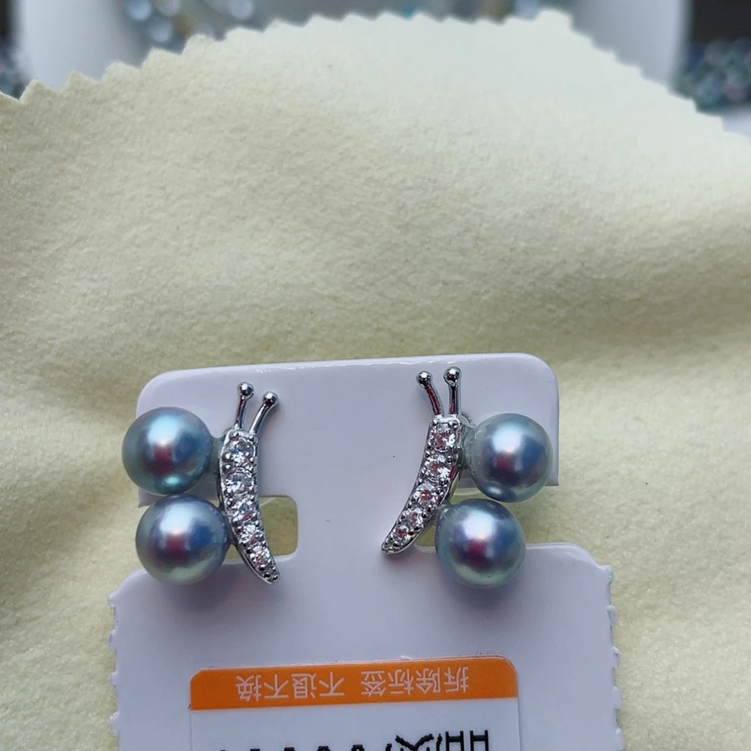 银S925镶嵌耳饰海水珍珠w36