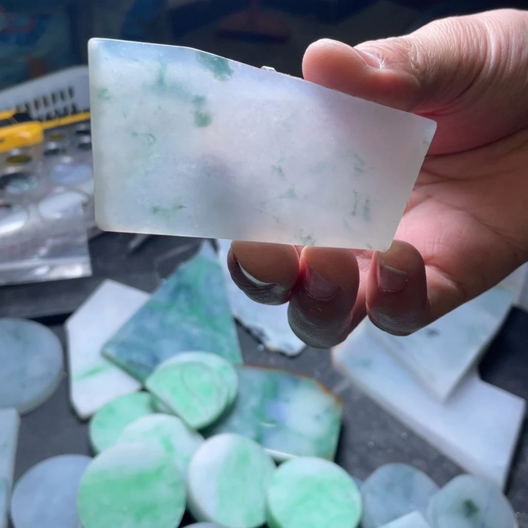 未镶嵌定制翡翠哥**斯包工